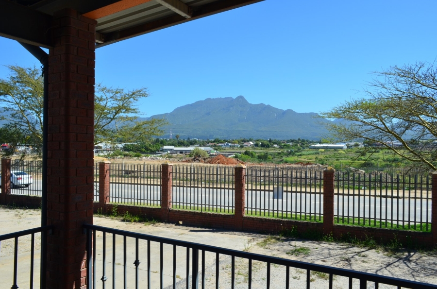  Bedroom Property for Sale in George Industrial Western Cape